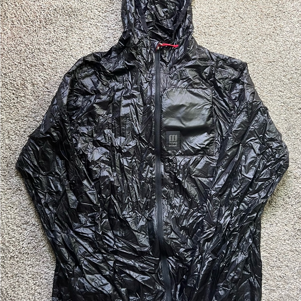 Topo Deisign travel windbreaker
